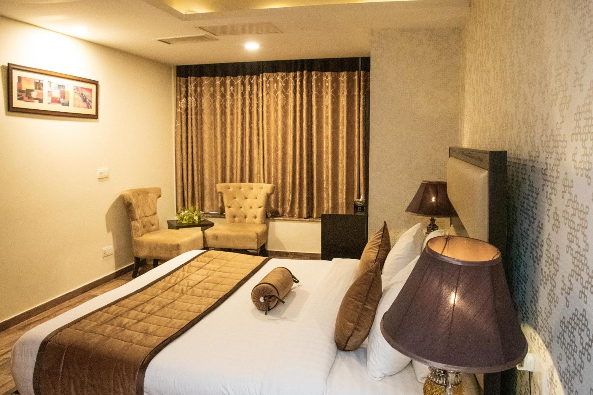Centaurus Hotel Suites Исламабад Екстериор снимка