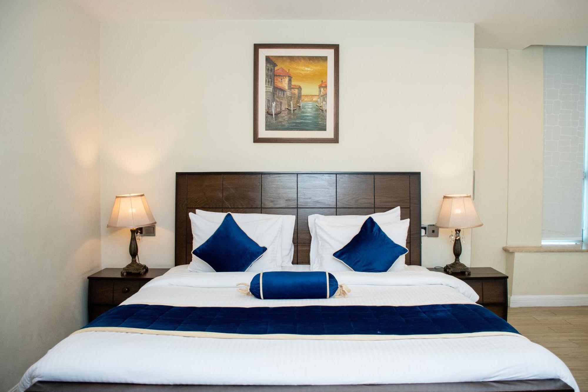 Centaurus Hotel Suites Исламабад Екстериор снимка