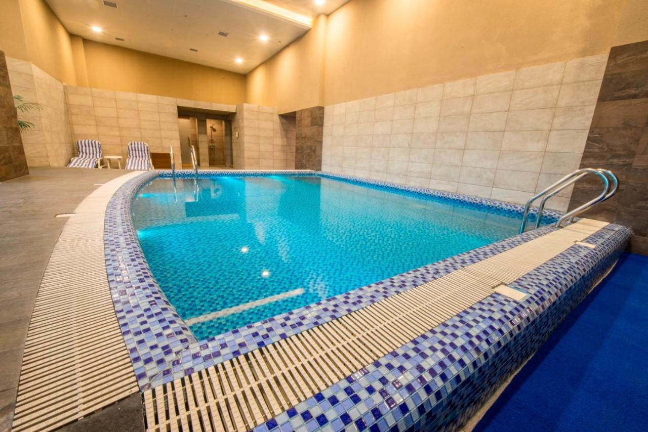 Centaurus Hotel Suites Исламабад Екстериор снимка