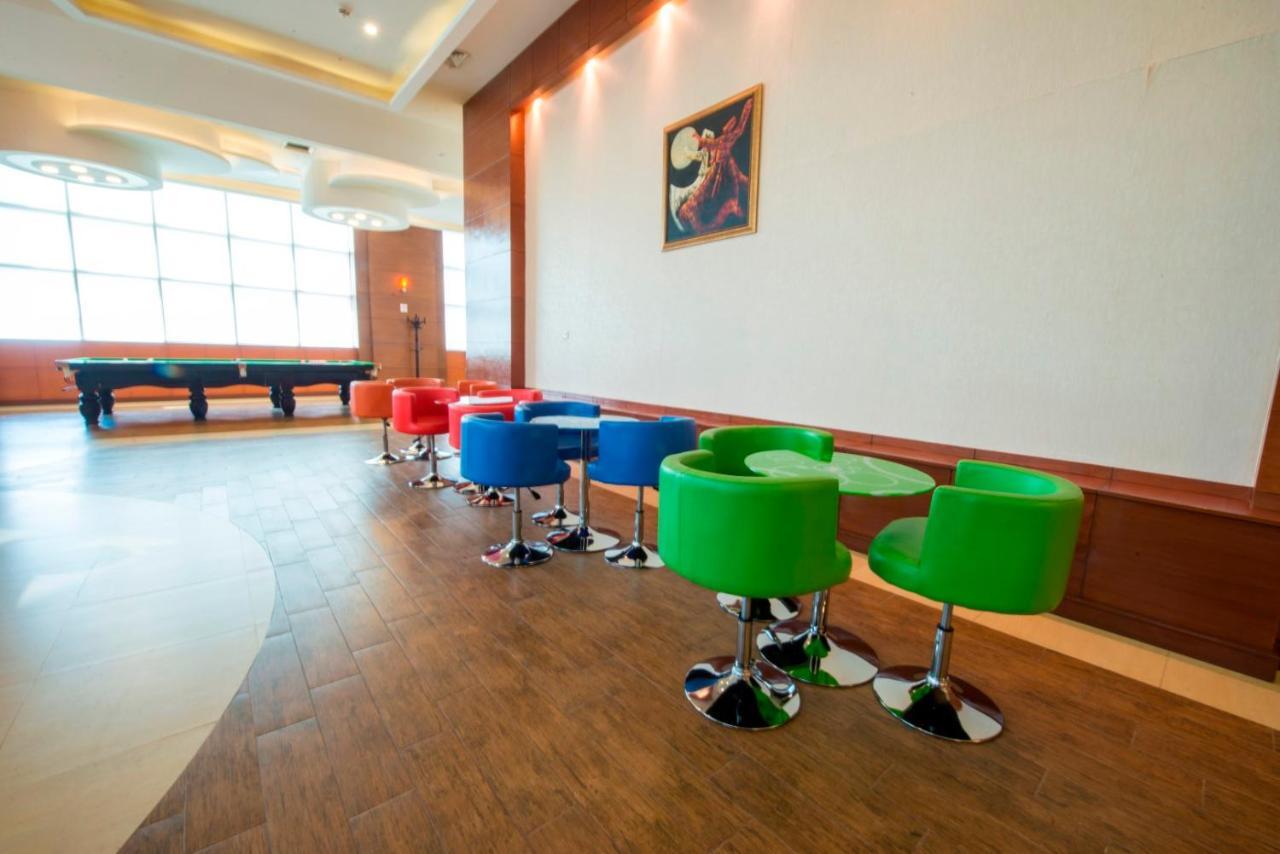 Centaurus Hotel Suites Исламабад Екстериор снимка