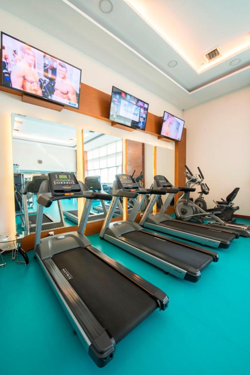 Centaurus Hotel Suites Исламабад Екстериор снимка